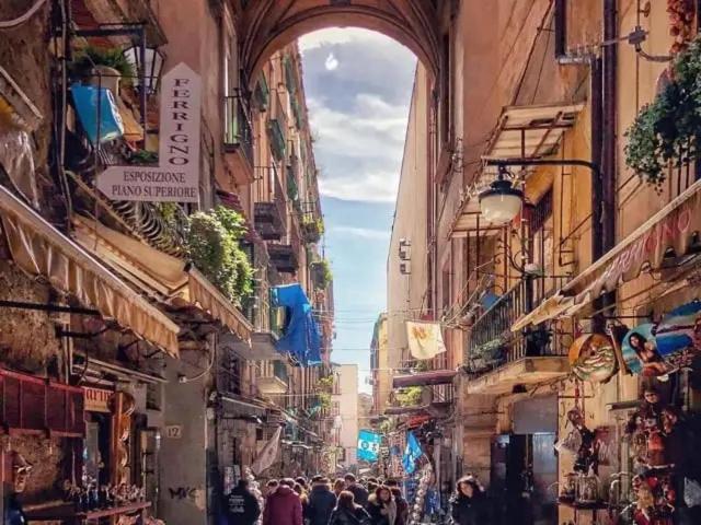 La Casetta In Centro เนเปิลส์ ภายนอก รูปภาพ